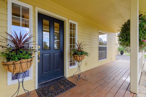 61720 Gosney Rd, Bend, OR 97702 photo 2