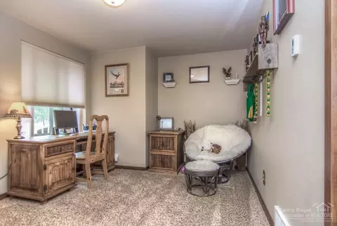 16352 Whitetail Ln, Bend, OR 97707 photo 9