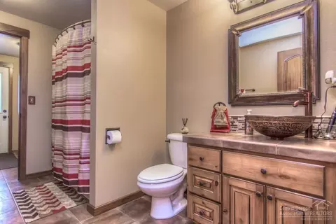 16352 Whitetail Ln, Bend, OR 97707 photo 17