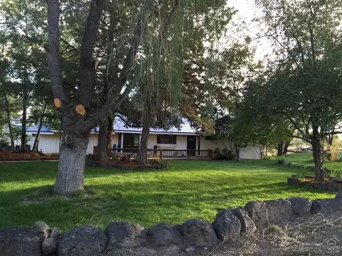 22875 Hwy 20, Bend, OR 97701 photo 3