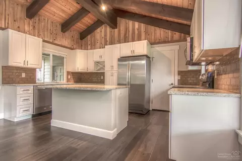 61845 Dobbin Rd, Bend, OR 97702 photo 6
