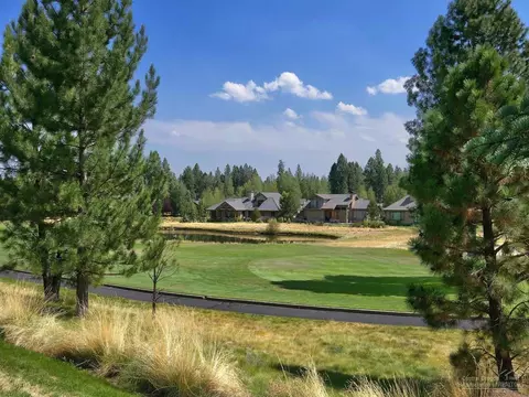 61945 Fall Creek Loop, Bend, OR 97702 photo 23