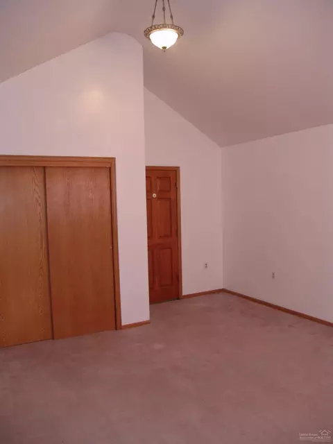 16233 South Dr, La Pine, OR 97739 photo 11
