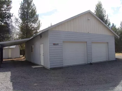 16233 South Dr, La Pine, OR 97739 photo 3