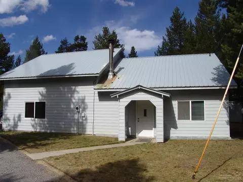 16233 South Dr, La Pine, OR 97739 photo 2