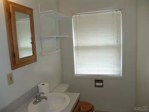 16233 South Dr, La Pine, OR 97739 photo 18