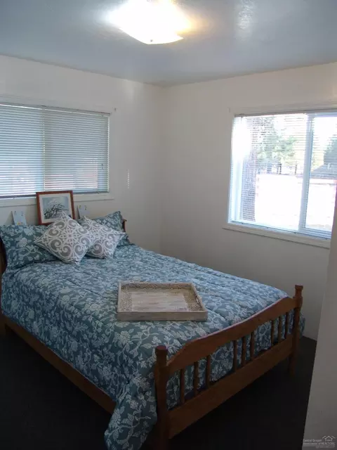 16233 South Dr, La Pine, OR 97739 photo 7