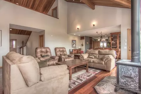 67173 Harrington Loop Rd, Bend, OR 97703 photo 13