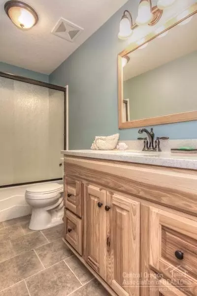 67173 Harrington Loop Rd, Bend, OR 97703 photo 22