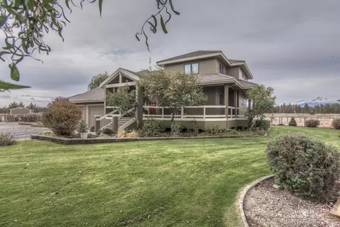 67173 Harrington Loop Rd, Bend, OR 97703 photo 3