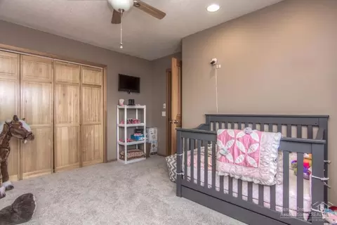 67173 Harrington Loop Rd, Bend, OR 97703 photo 20
