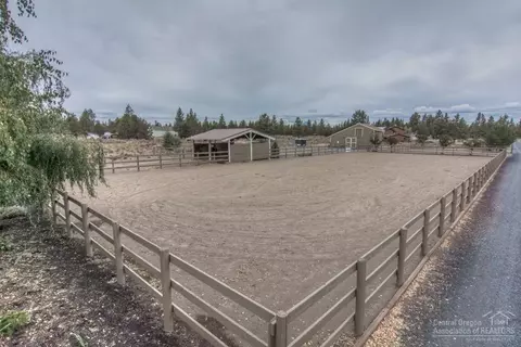 67173 Harrington Loop Rd, Bend, OR 97703 photo 25