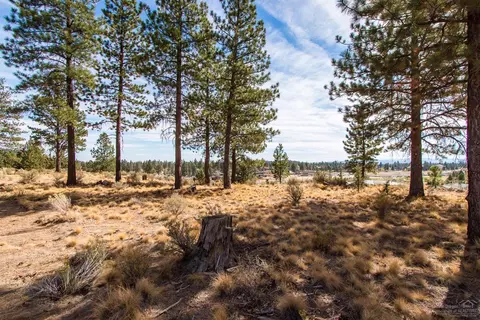 2955 NW Celilo Ln, Bend, OR 97703 photo 2