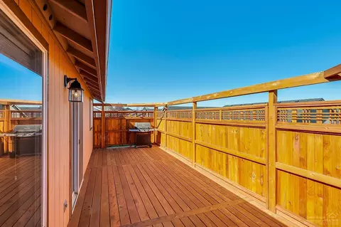 21266 Keyte Rd, Bend, OR 97701 photo 12