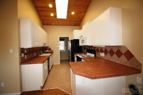 65135 97th St, Bend, OR 97701 photo 5