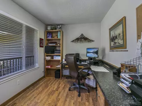 63218 Stonewood Dr, Bend, OR 97701 photo 6