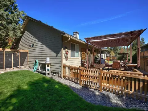63218 Stonewood Dr, Bend, OR 97701 photo 18