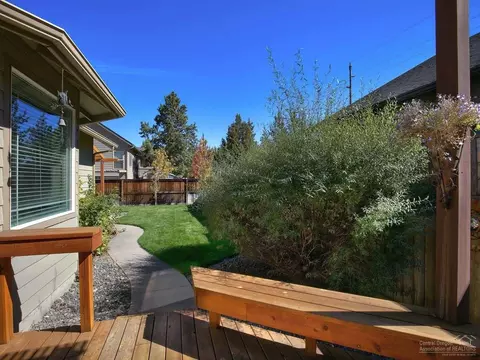 63218 Stonewood Dr, Bend, OR 97701 photo 16