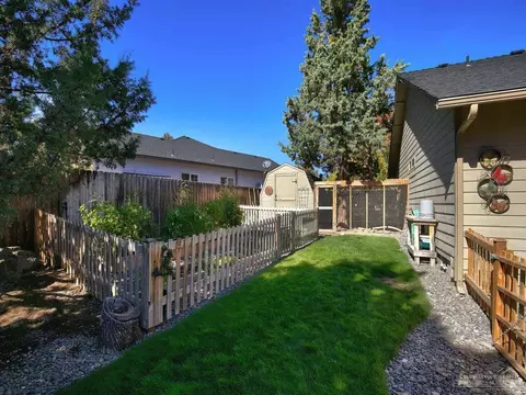 63218 Stonewood Dr, Bend, OR 97701 photo 17