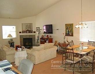 63189 Lancaster St, Bend, OR 97701 photo 2
