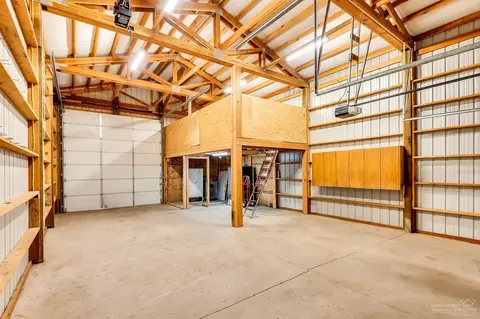 56449 Stellar Dr, Bend, OR 97707 photo 4