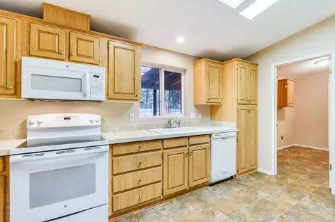 56449 Stellar Dr, Bend, OR 97707 photo 9