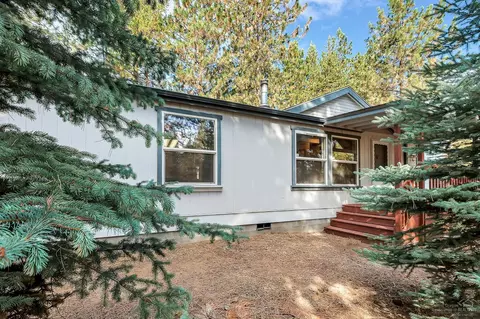 56449 Stellar Dr, Bend, OR 97707 photo 2