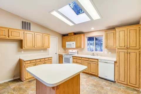 56449 Stellar Dr, Bend, OR 97707 photo 14