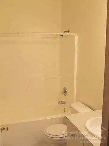 61149 Larkspur Loop, Bend, OR 97702 photo 4