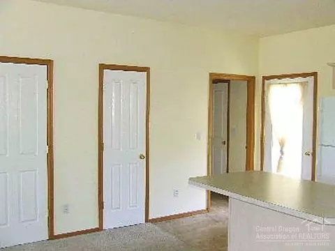 61149 Larkspur Loop, Bend, OR 97702 photo 3