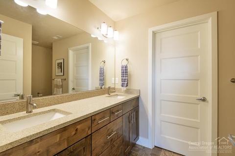2371 NW Debron Ln, Bend, OR 97703 photo 11