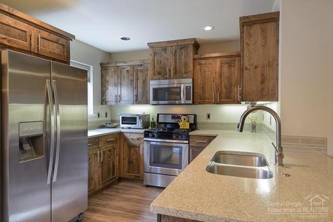 2371 NW Debron Ln, Bend, OR 97703 photo 7