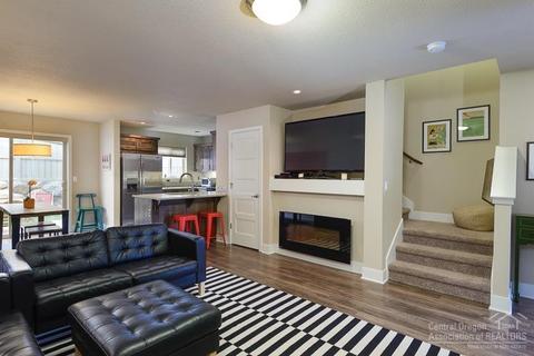 2371 NW Debron Ln, Bend, OR 97703 photo 4