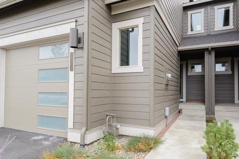 2371 NW Debron Ln, Bend, OR 97703 photo 2