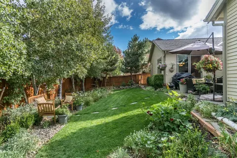 63142 Riverstone Dr, Bend, OR 97703 photo 17