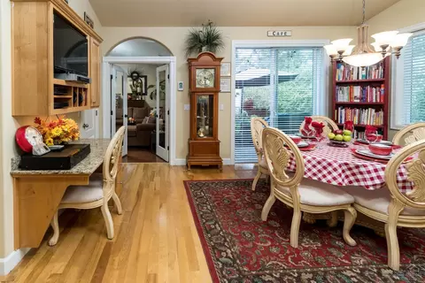 63142 Riverstone Dr, Bend, OR 97703 photo 8