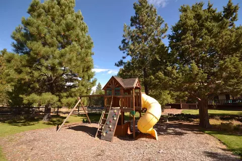 60385 Woodside Loop, Bend, OR 97702 photo 24