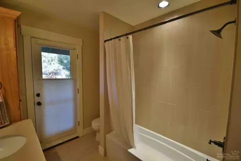 60385 Woodside Loop, Bend, OR 97702 photo 20