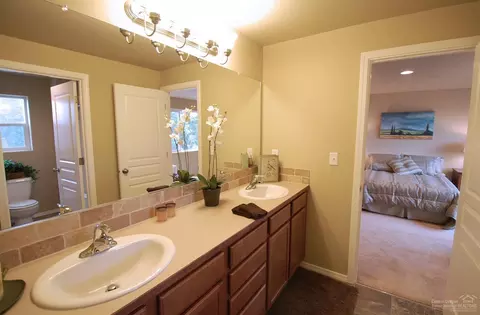 21134 Thomas Dr, Bend, OR 97702 photo 7