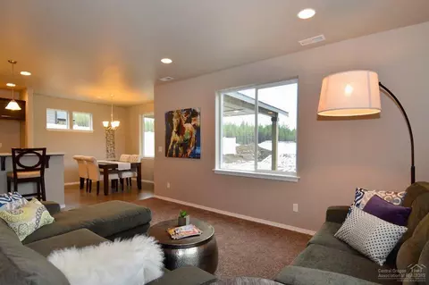 21134 Thomas Dr, Bend, OR 97702 photo 11