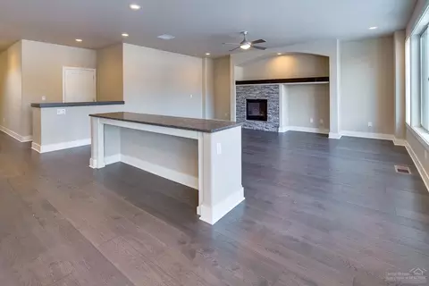 61113 SE Stari Most Loop, Bend, OR 97702 photo 5
