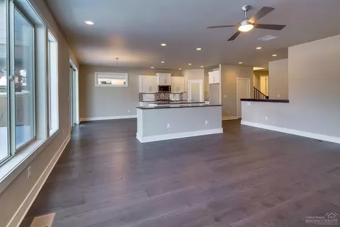 61113 SE Stari Most Loop, Bend, OR 97702 photo 6