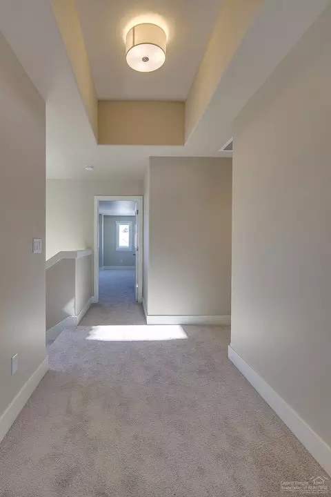 61113 SE Stari Most Loop, Bend, OR 97702 photo 11