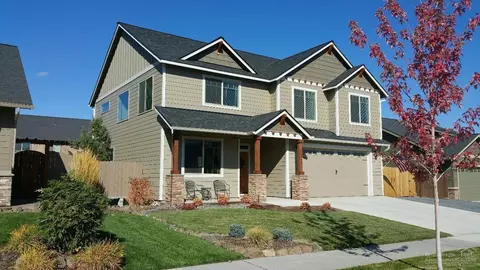 20864 Rorick Dr, Bend, OR 97701 photo 2