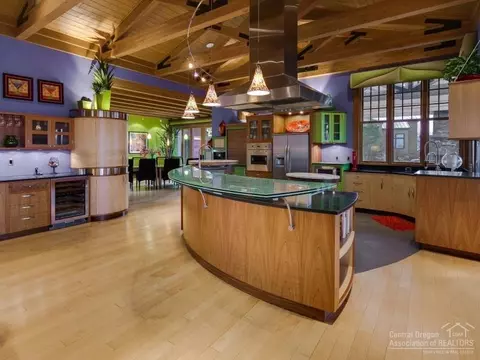 19000 Squirreltail Loop, Bend, OR 97703 photo 6