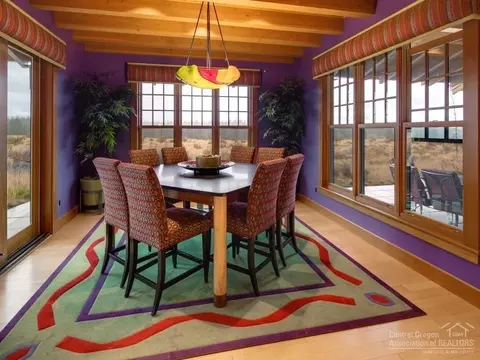 19000 Squirreltail Loop, Bend, OR 97703 photo 13
