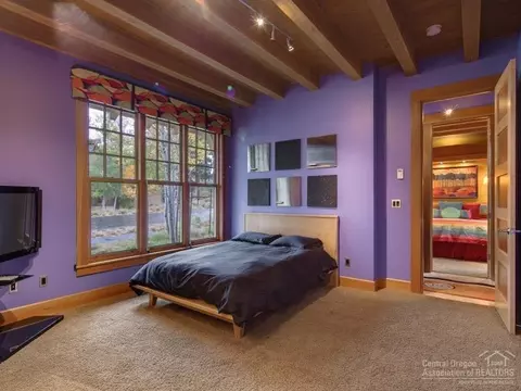 19000 Squirreltail Loop, Bend, OR 97703 photo 22