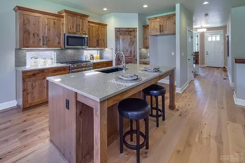 61032 Stari Most Loop, Bend, OR 97702 photo 10