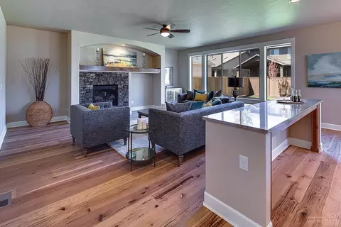61032 Stari Most Loop, Bend, OR 97702 photo 8