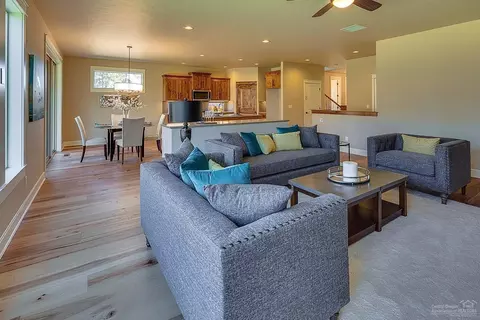 61032 Stari Most Loop, Bend, OR 97702 photo 7